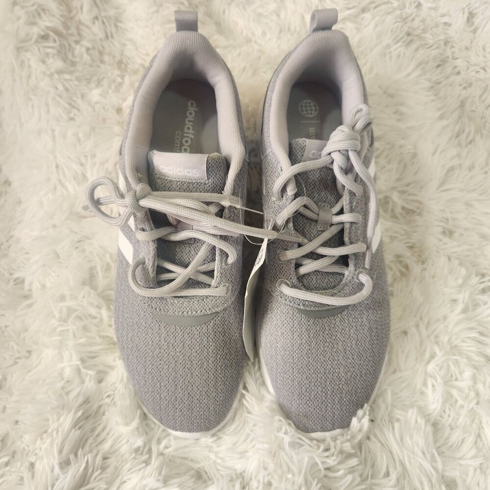 NWT Adidas QT Racer 2.0 Womens Sneakers Size 9 Gray/white Cloudfoam comfort